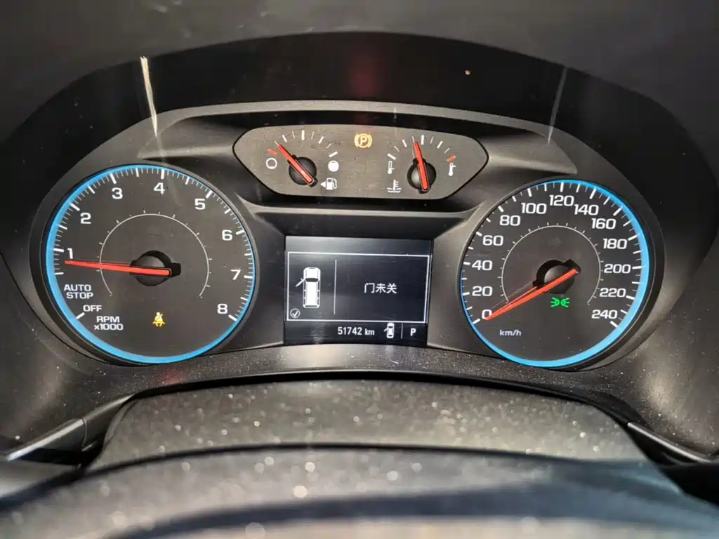 Chevrolet Equinox — миниатюра 12