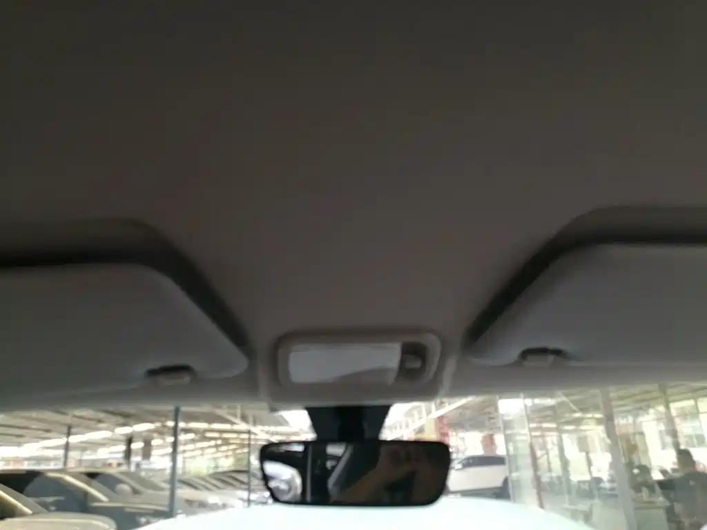 Wuling MINIEV — миниатюра 18