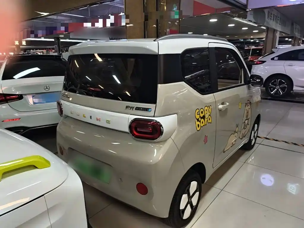 Wuling MINIEV — миниатюра 7
