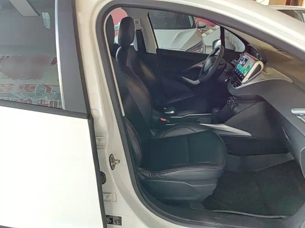 Peugeot 2008 — миниатюра 25