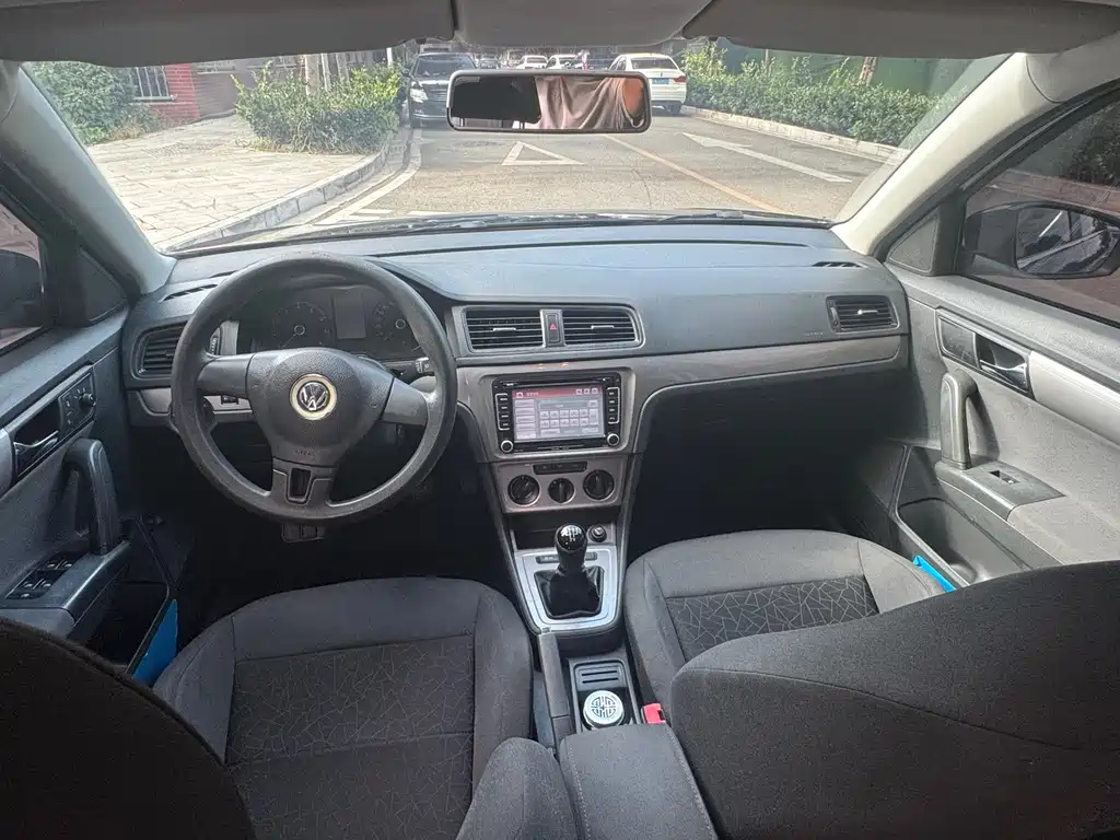 Volkswagen Lavida — миниатюра 10