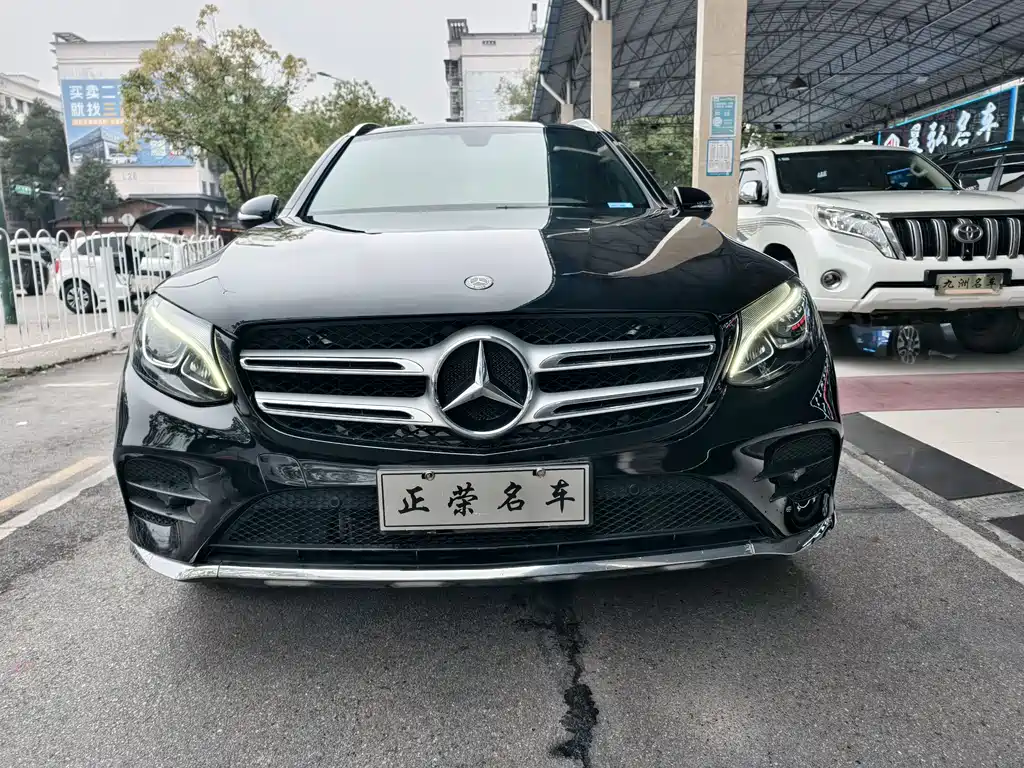 MERCEDES-BENZ GLC