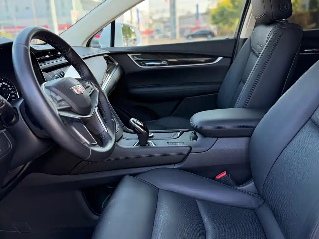 Cadillac XT5 — миниатюра 12