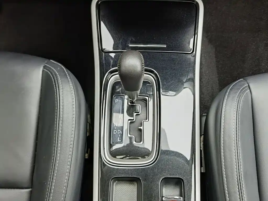 Mitsubishi Outlander — миниатюра 13