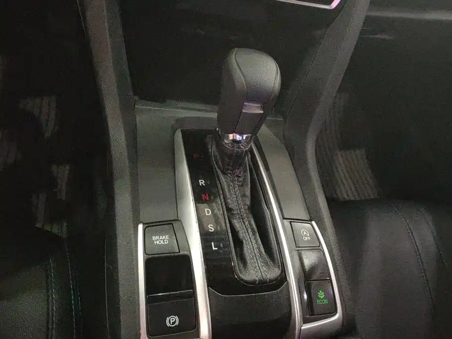 Honda Civic — миниатюра 16