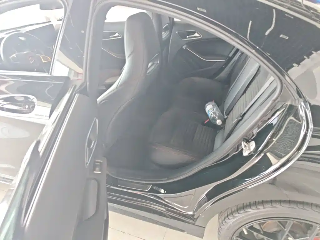 Mercedes-Benz CLA (Import) — миниатюра 17