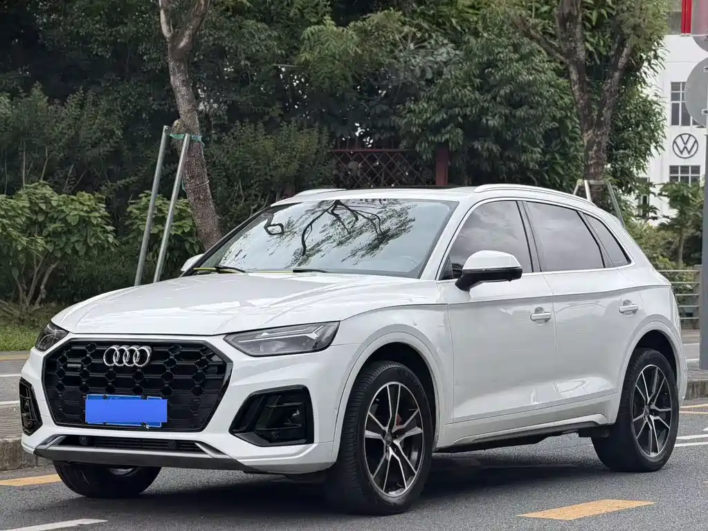 Audi Q5L 2022