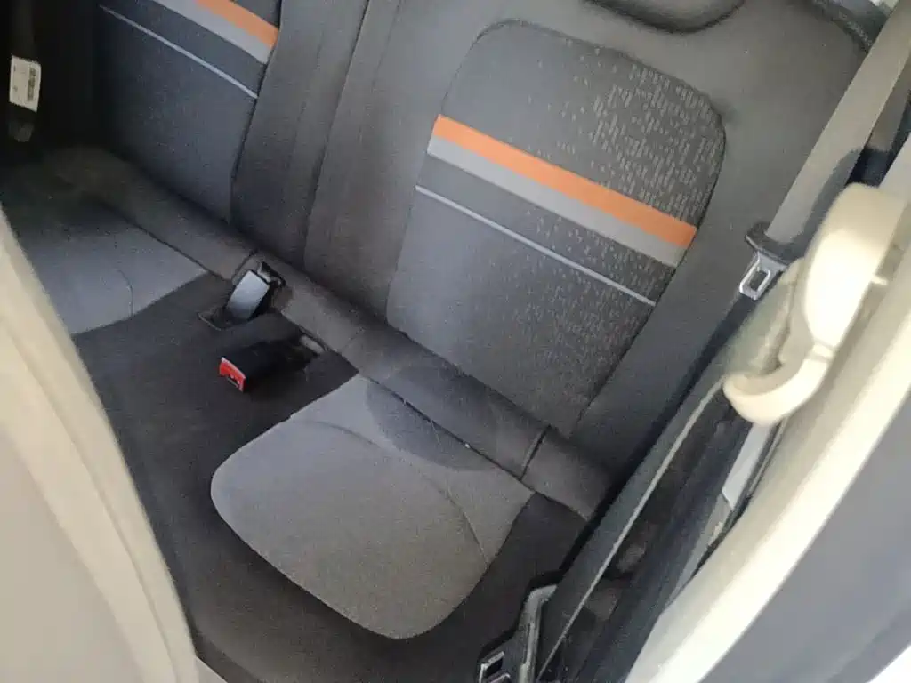 Wuling MINIEV — миниатюра 17