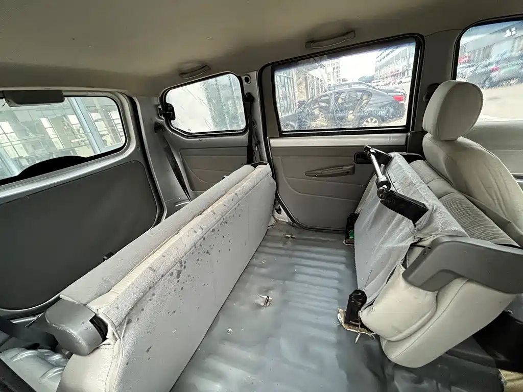 Wuling Hongguang — миниатюра 9