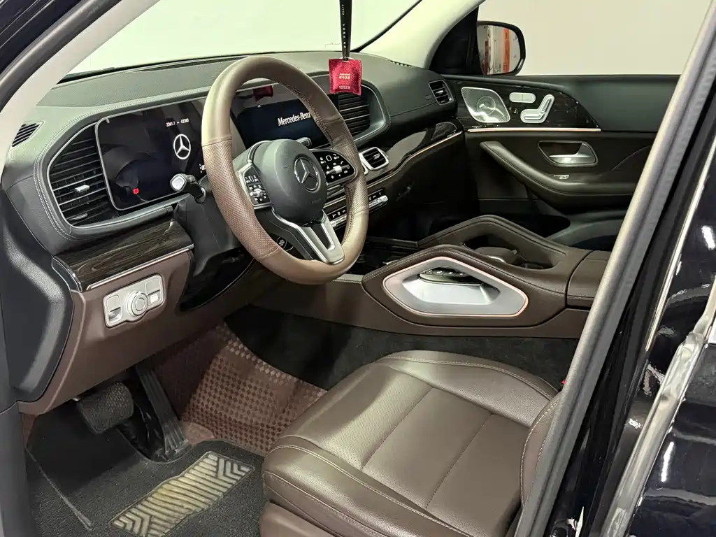 Mercedes-Benz GLE (Import) — миниатюра 4