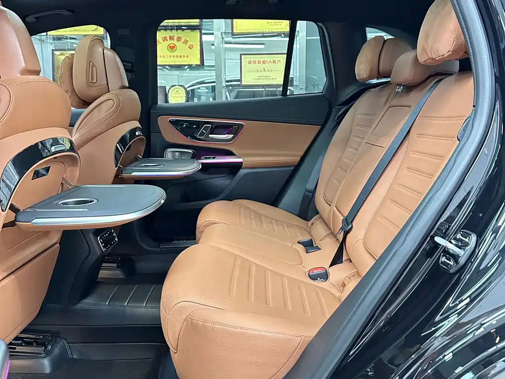 Mercedes-Benz GLC — миниатюра 10