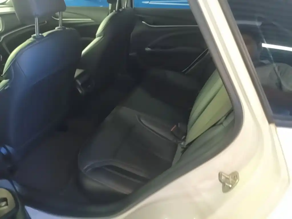 Buick Excelle — миниатюра 17