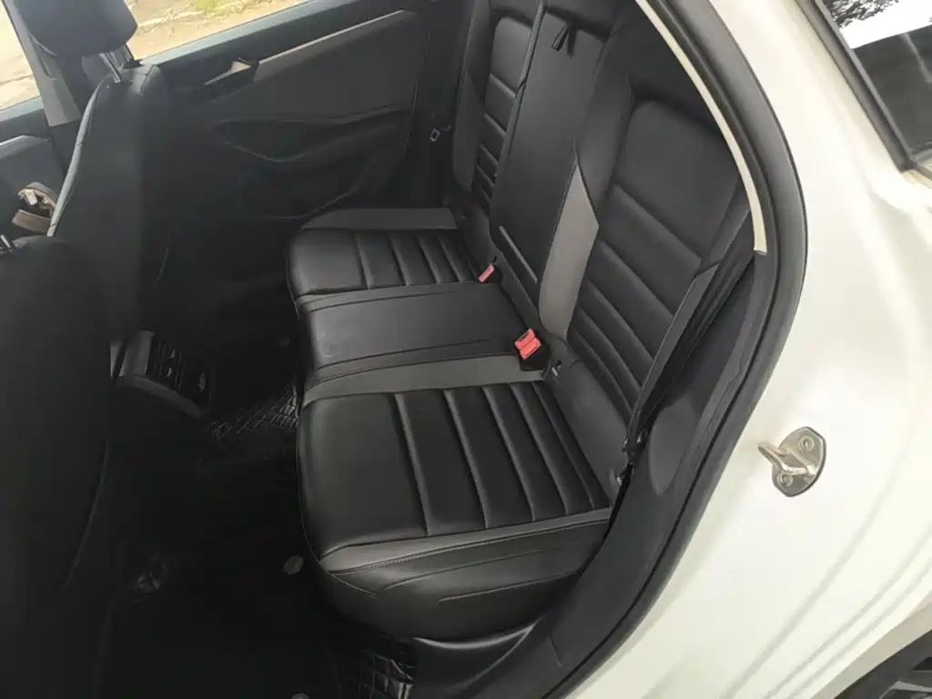 Volkswagen Sagitar — миниатюра 17