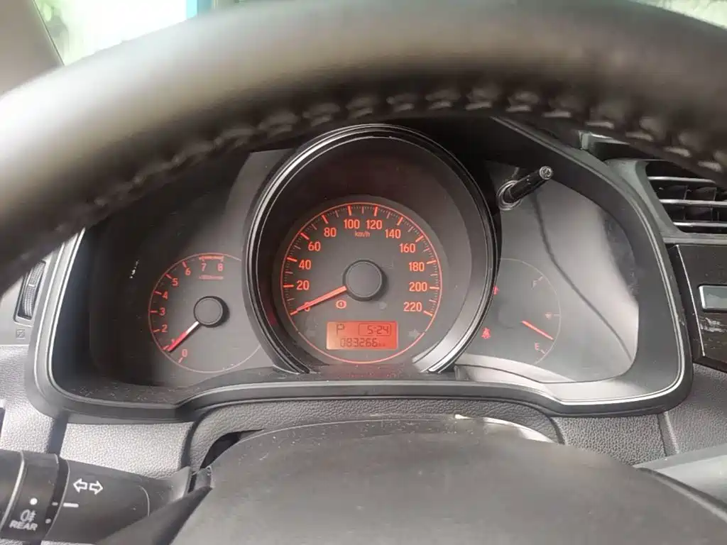 Honda Fit — миниатюра 12