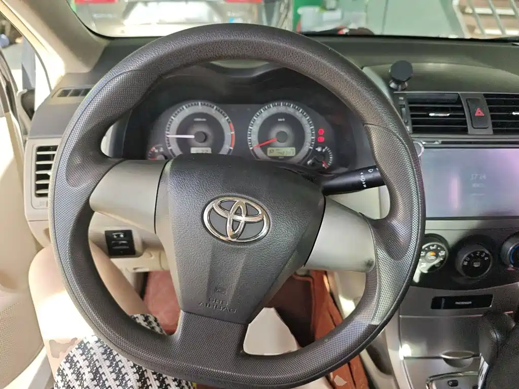 Toyota Corolla — миниатюра 11