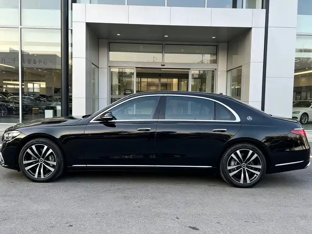 Mercedes-Benz S-Class — миниатюра 8