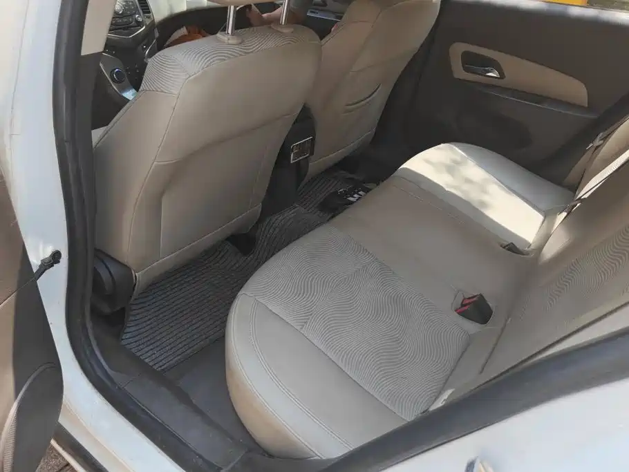 Chevrolet Cruze — миниатюра 11