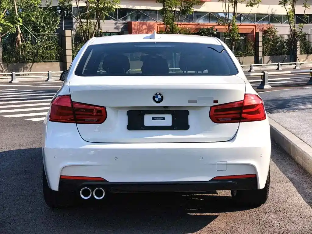 BMW 3 Series — миниатюра 7