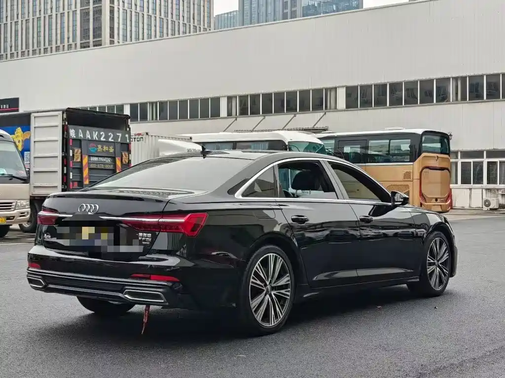 Audi A6L — миниатюра 4