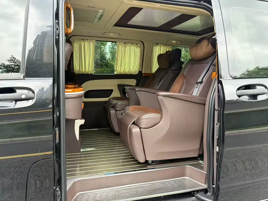 Mercedes-Benz Vito — миниатюра 13