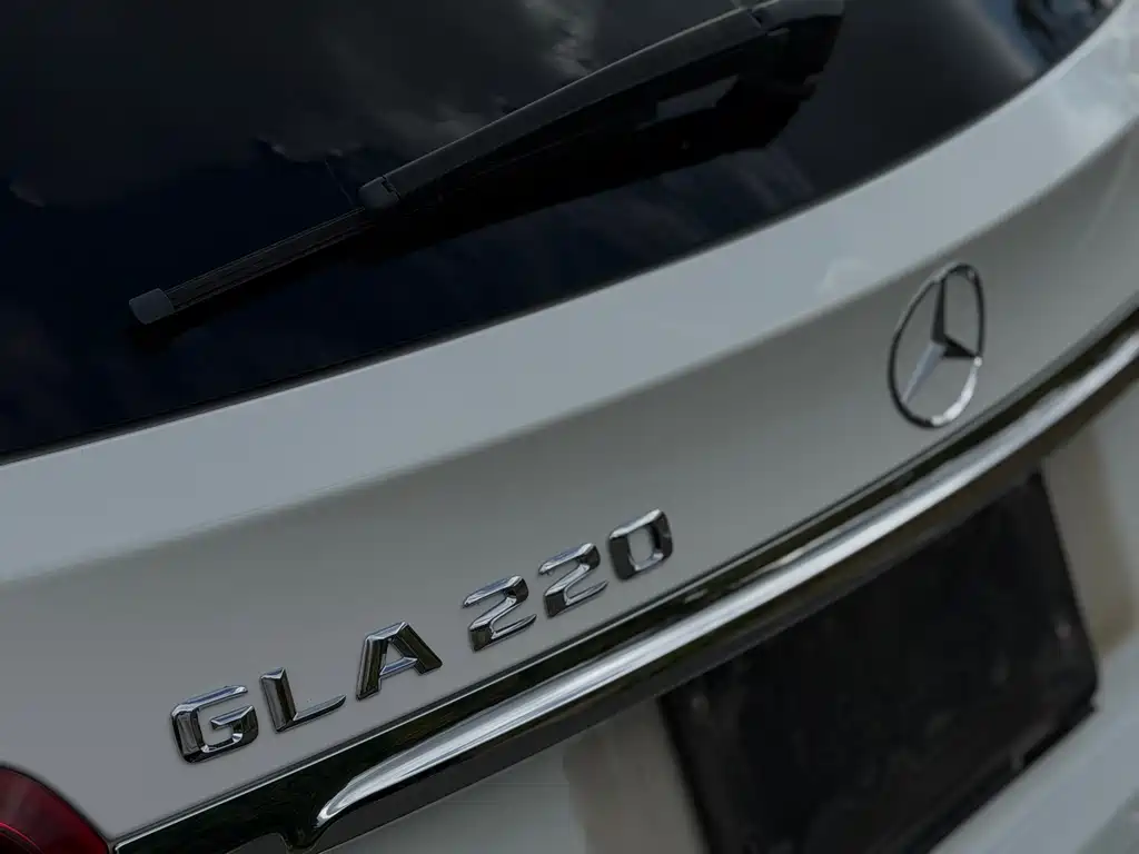 Mercedes-Benz GLA — миниатюра 27