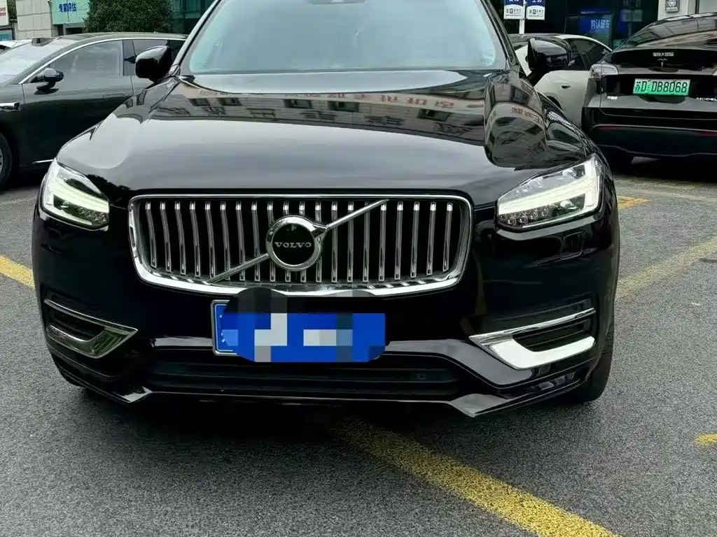 Volvo XC90 — миниатюра 2