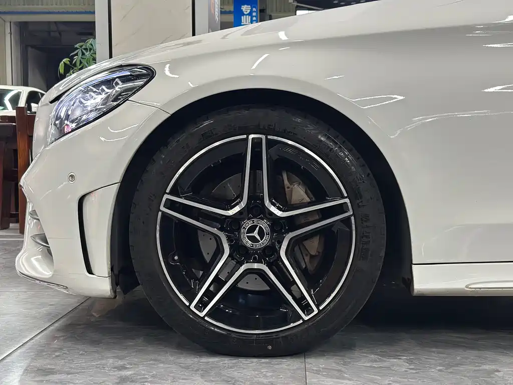 Mercedes-Benz C-Class (Import) — миниатюра 16