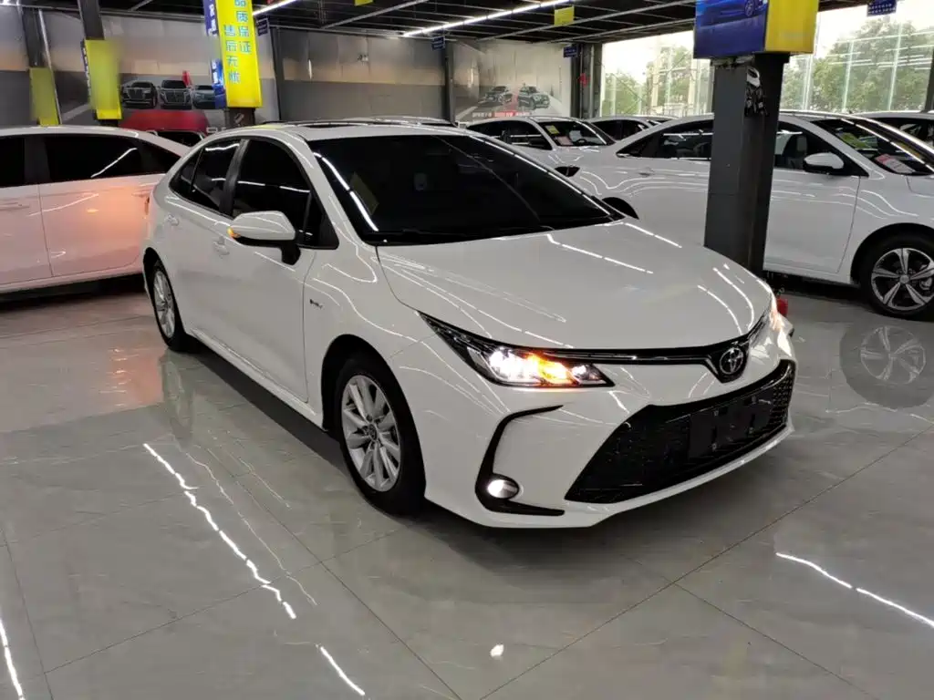 Toyota Corolla - фото 4
