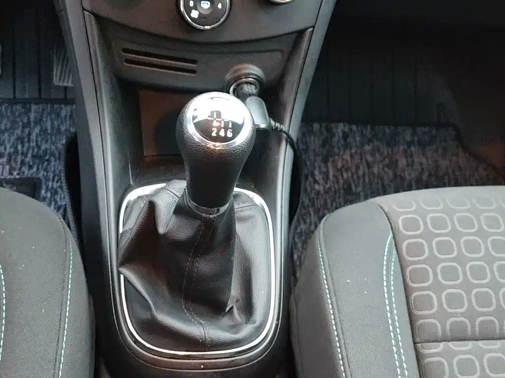 Chevrolet Trax — миниатюра 14