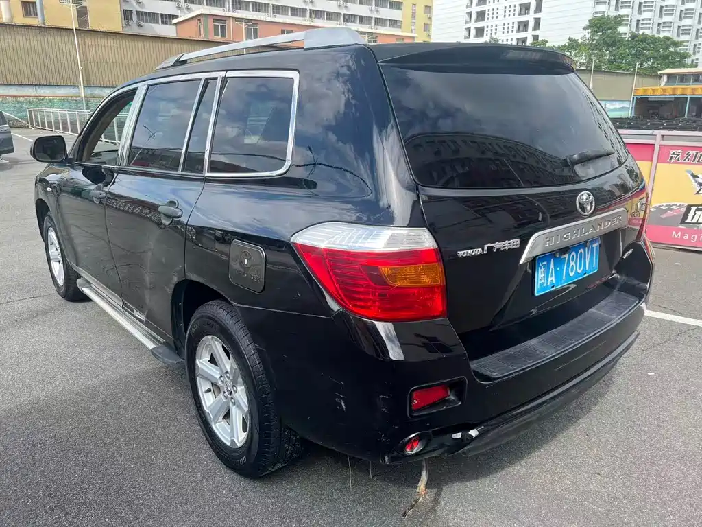 Toyota Highlander — миниатюра 9
