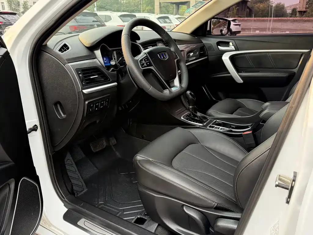 Geely Emgrand — миниатюра 9