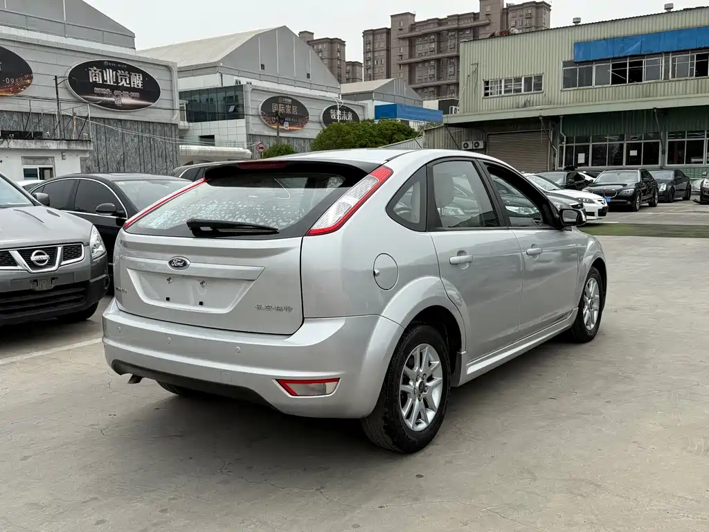 Ford Focus — миниатюра 9