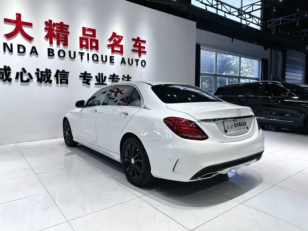 Mercedes-Benz C-Class — миниатюра 19