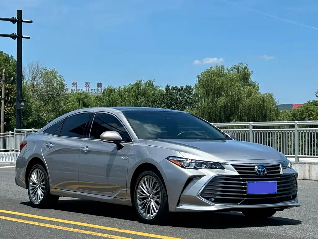 Toyota Avalon 2019 2.5L XLE Luxury V
