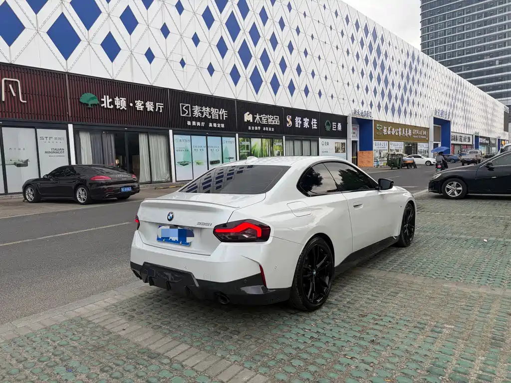 BMW 2 Series (Import) — миниатюра 7