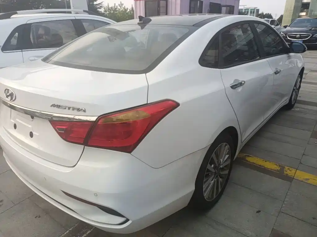 Hyundai Mistra — миниатюра 7