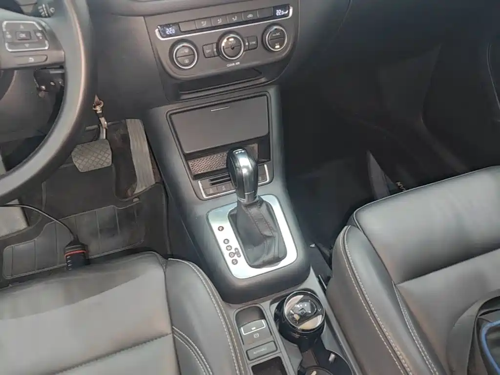 Volkswagen Tiguan — миниатюра 14