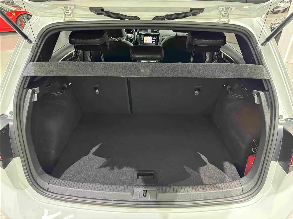 Volkswagen Golf — миниатюра 22