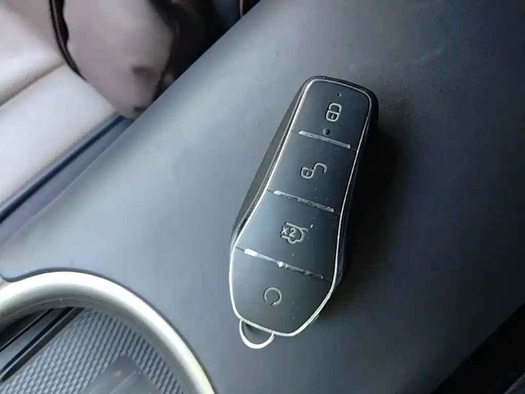 BYD Dolphin — миниатюра 9