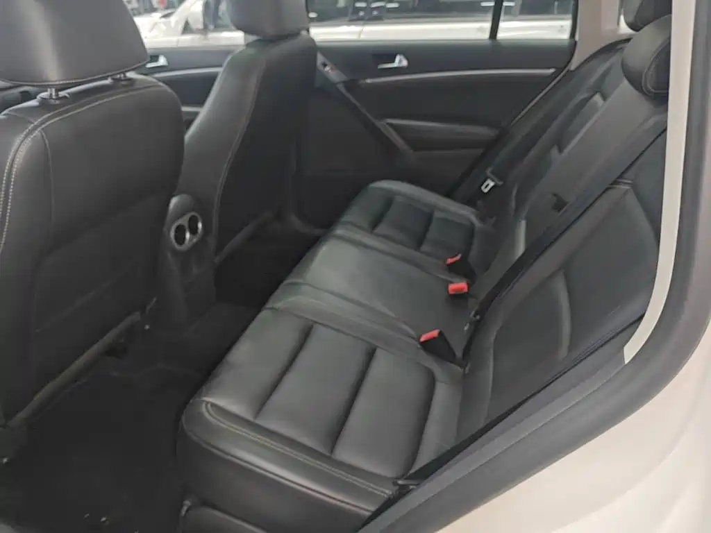 Volkswagen Tiguan — миниатюра 17