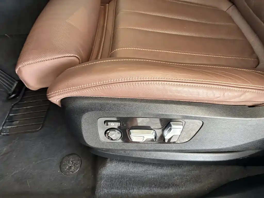 BMW X7 — миниатюра 13