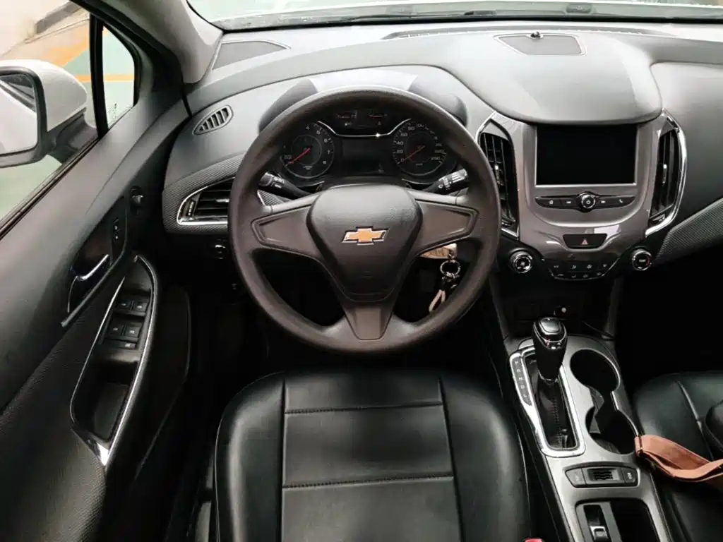 Chevrolet Cruze — миниатюра 11