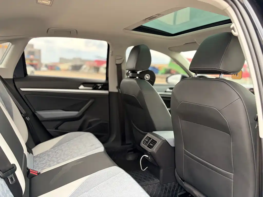 Volkswagen Lavida — миниатюра 10
