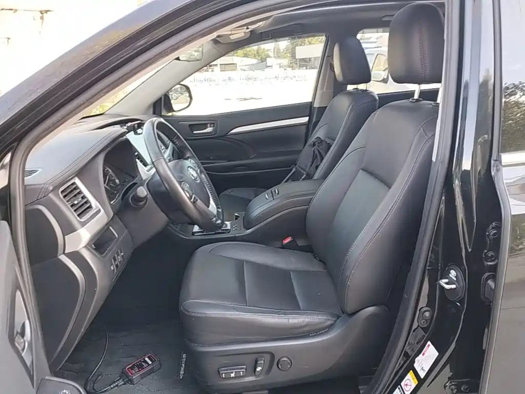 Toyota Highlander — миниатюра 15