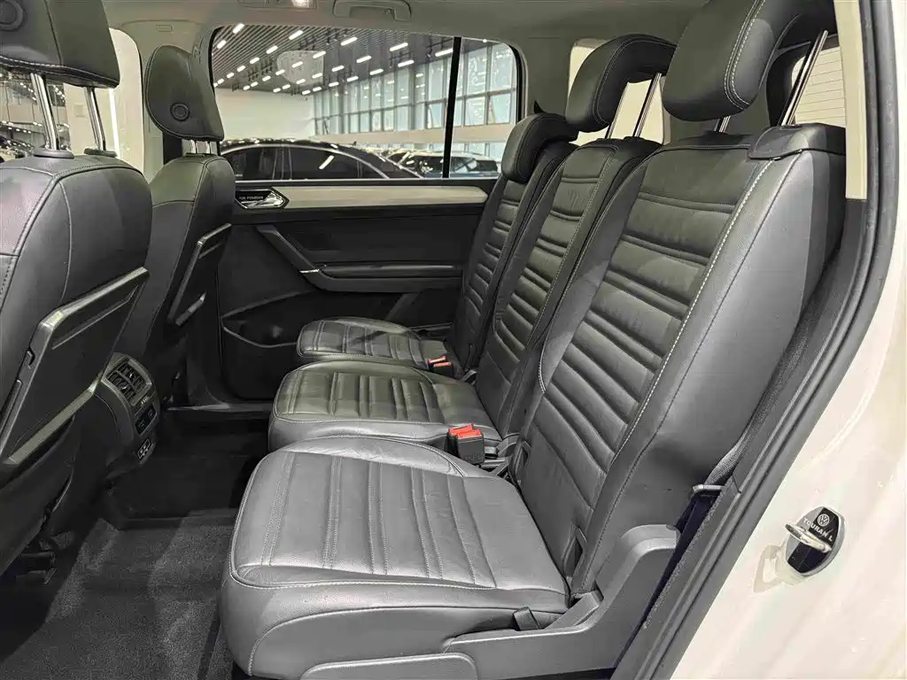 Volkswagen Touran — миниатюра 15