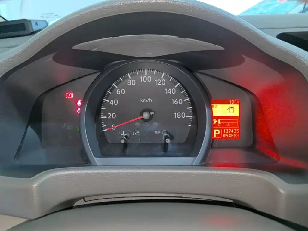 Nissan NV200 — миниатюра 12