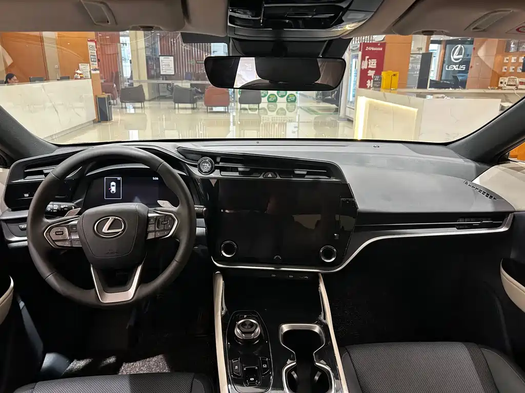 Lexus RZ — миниатюра 5