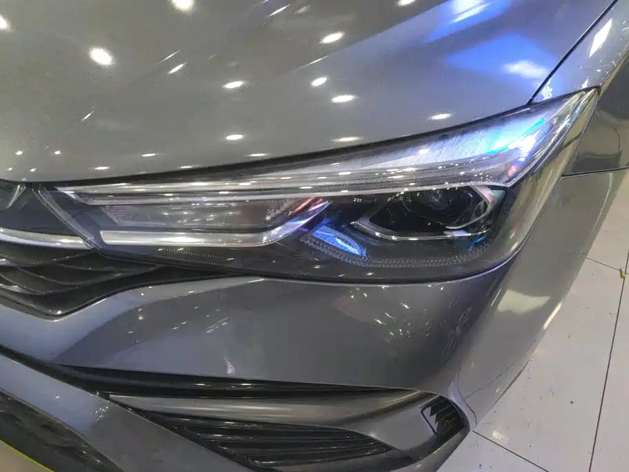 Roewe i5 — миниатюра 5