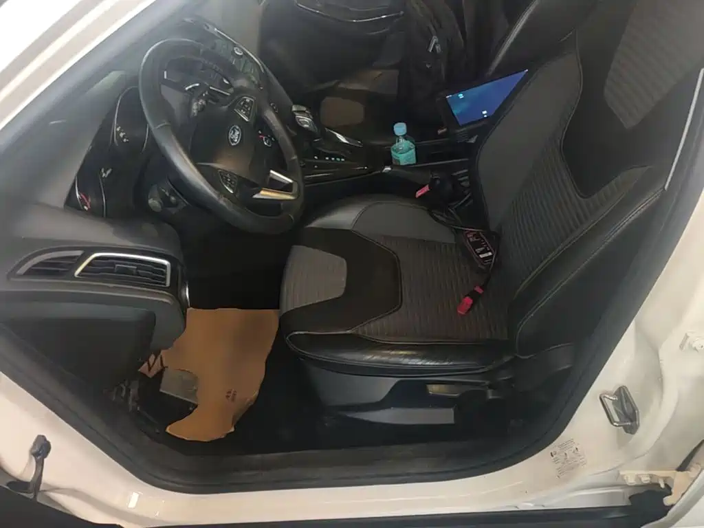 Ford Focus — миниатюра 15
