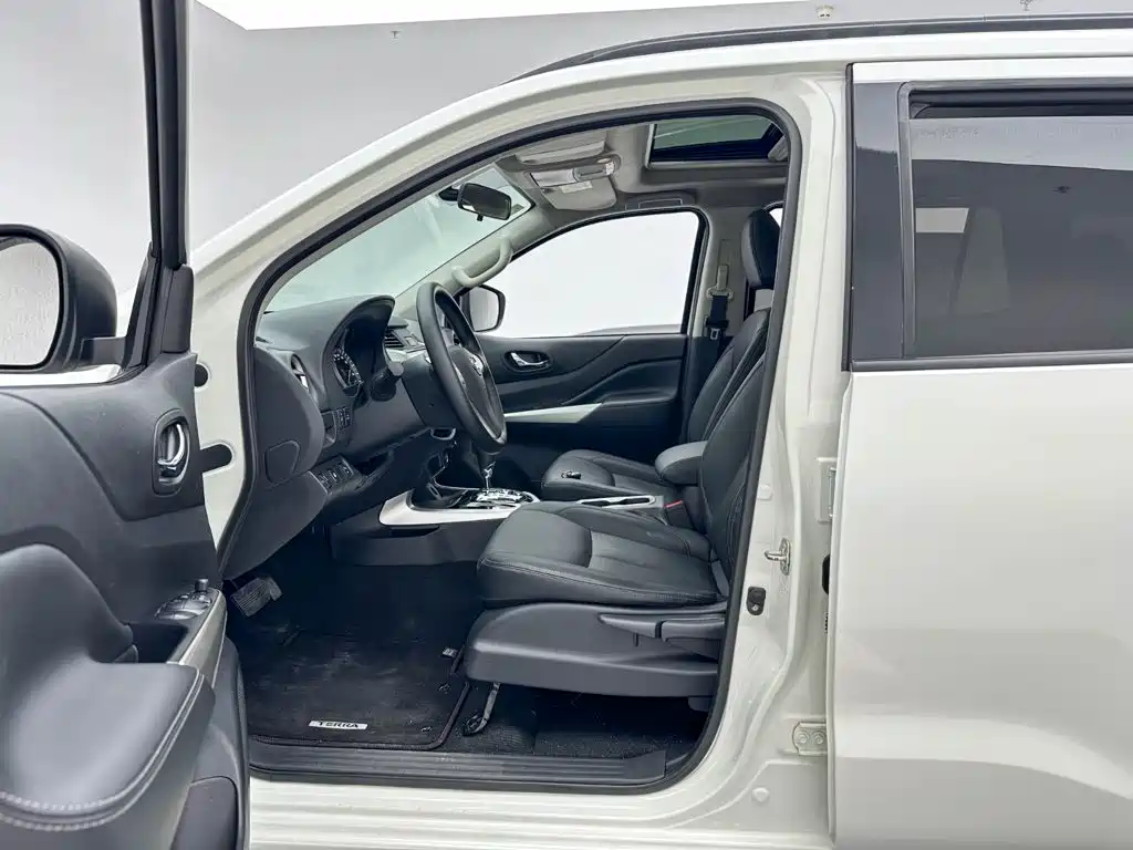 Nissan Terra — миниатюра 14